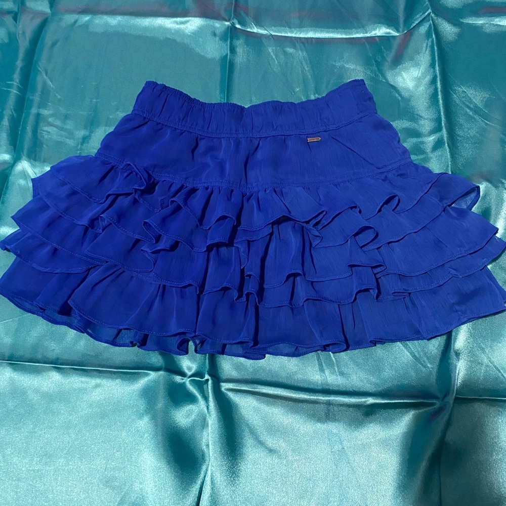 Royal blue short skirt with frills